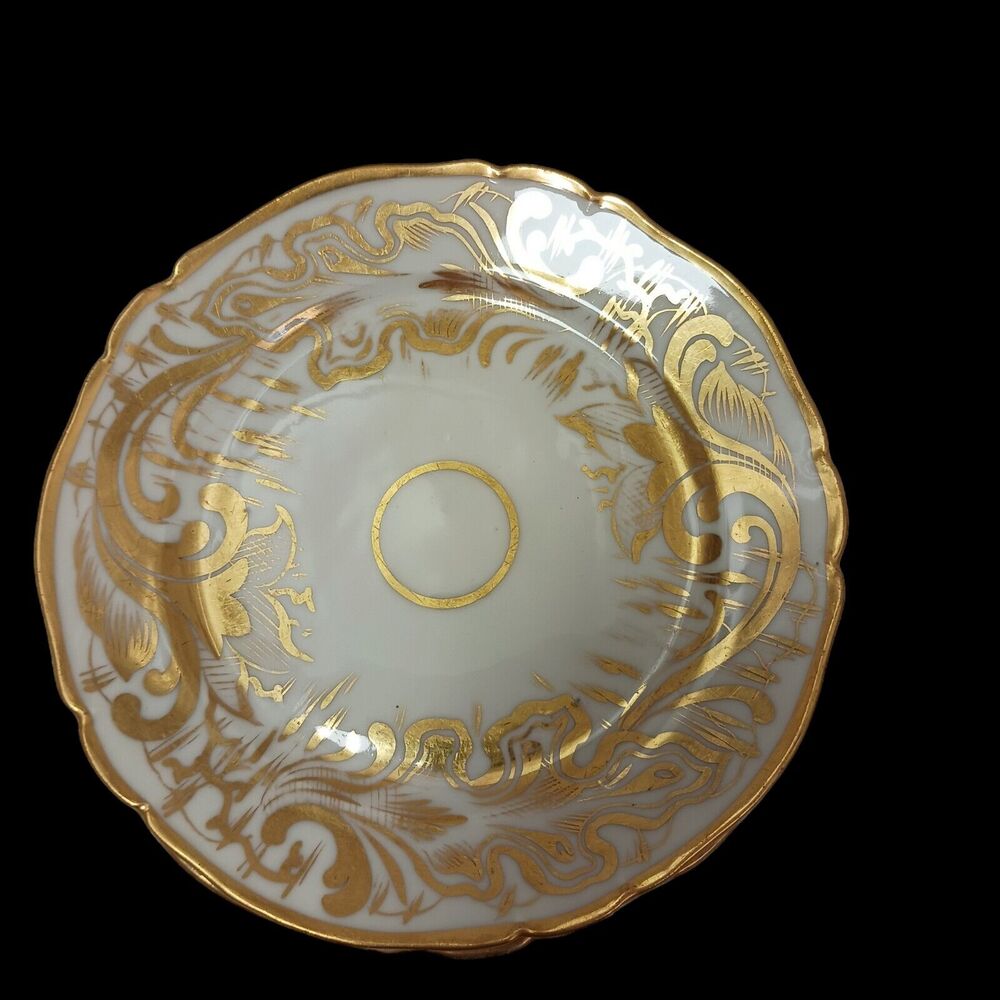 4 Pieces 24k Gold Hand Painted TEA CUP SAUCERS SET Scalloped Hollywood Regency - Picture 11 of 16